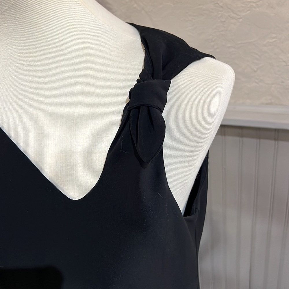 LOFT Dress - Picture 2 of 5